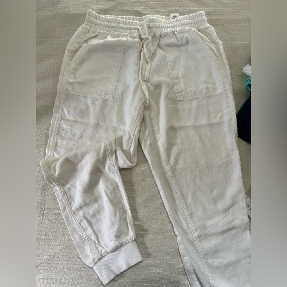 Splendid Cream Linen joggers